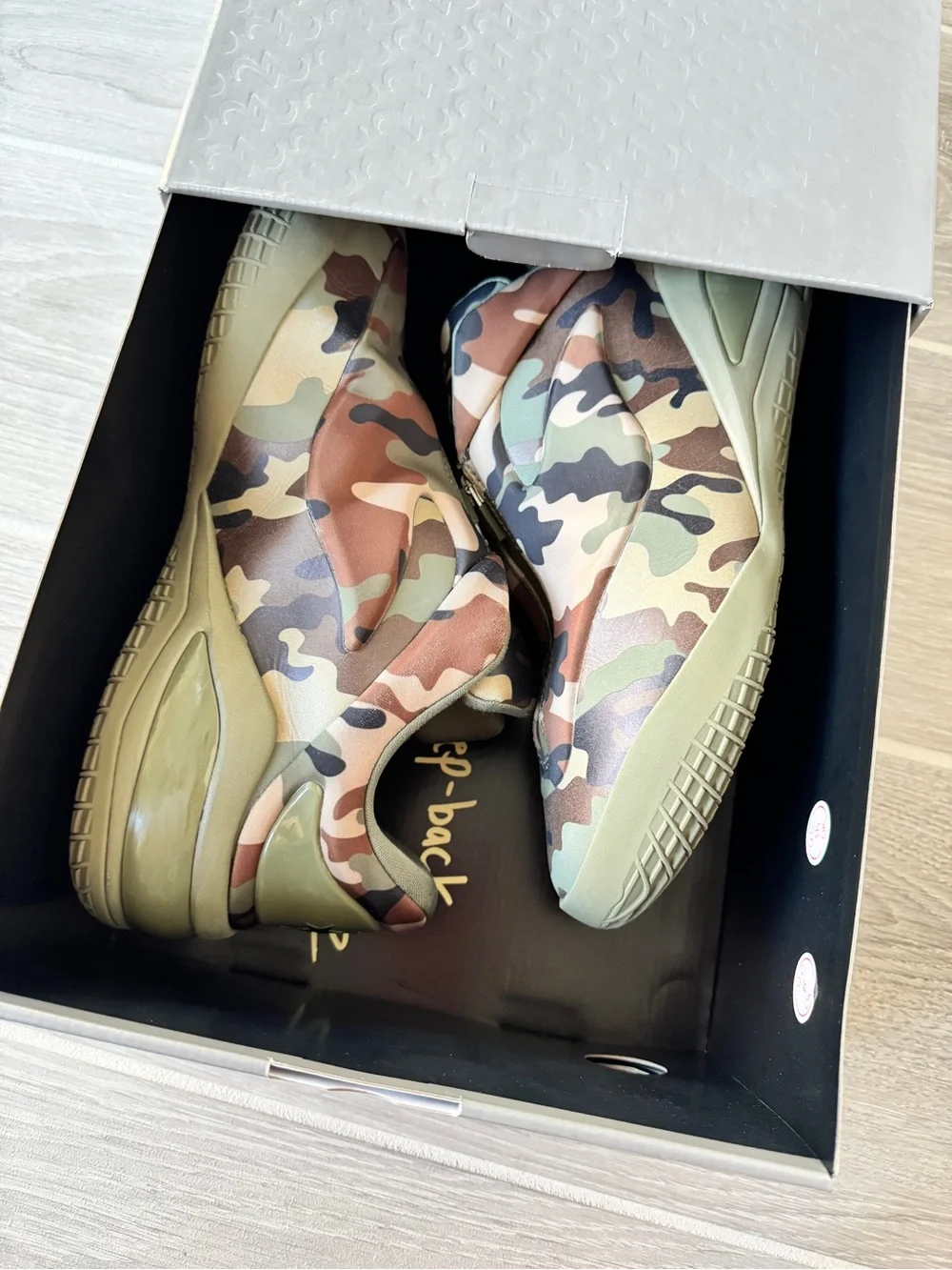 CONVERSE SHAI 001
